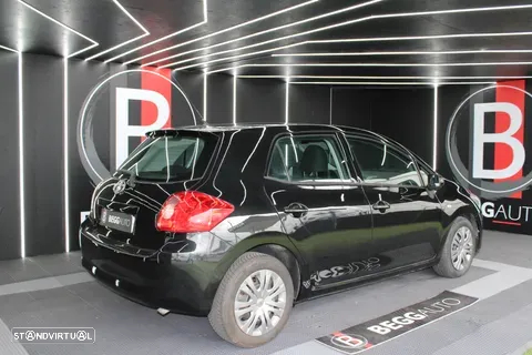 Toyota Auris 1.4 D-4D AC - 6