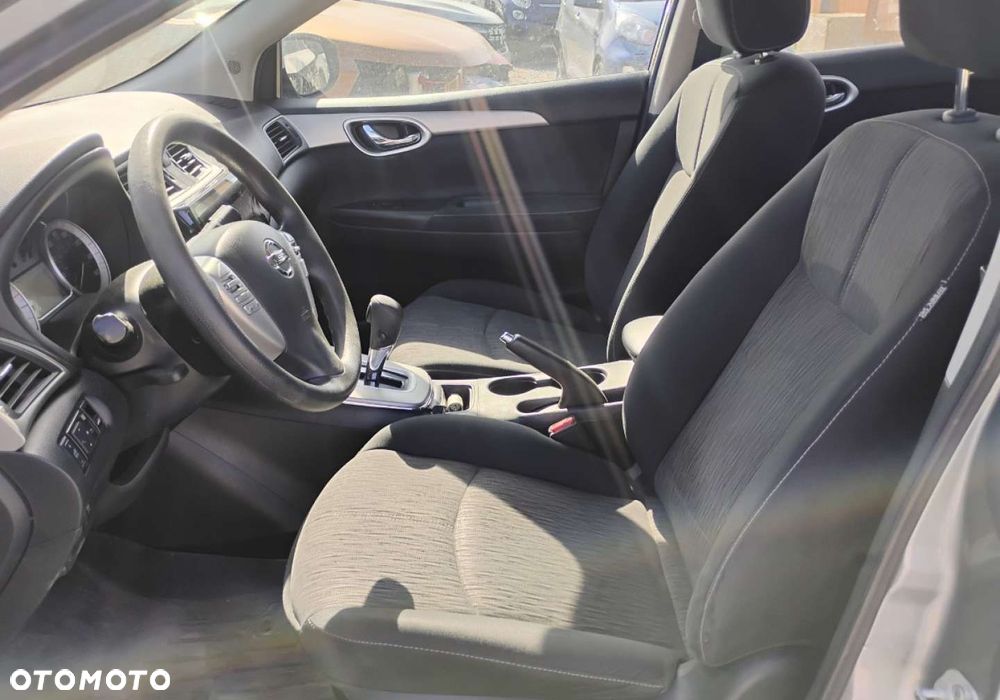 Nissan Sentra - 8