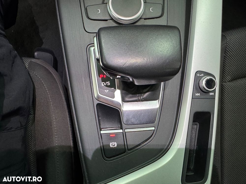 Audi A4 35 TDI S tronic - 21