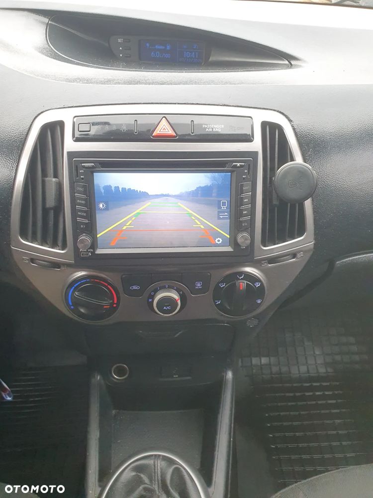 Hyundai i20 1.25 Comfort - 27