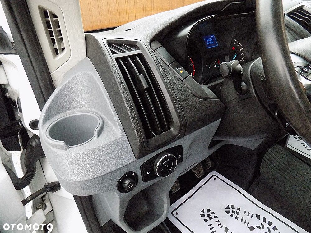 Ford Transit - 8