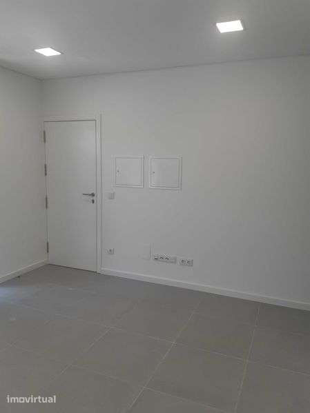 Excelente Apartamento T1 Figueiró ( Paços de Ferreira ) - Grande imagem: 4/10