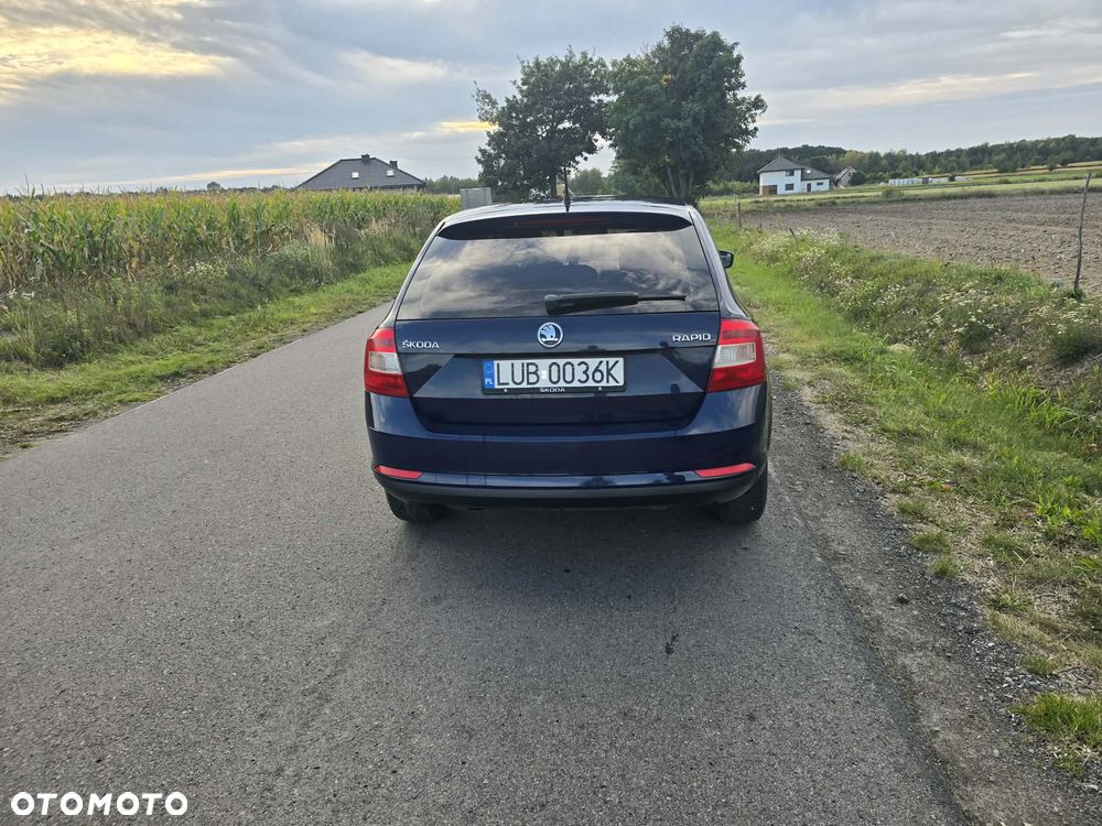 Skoda Rapid 2015 photo 4
