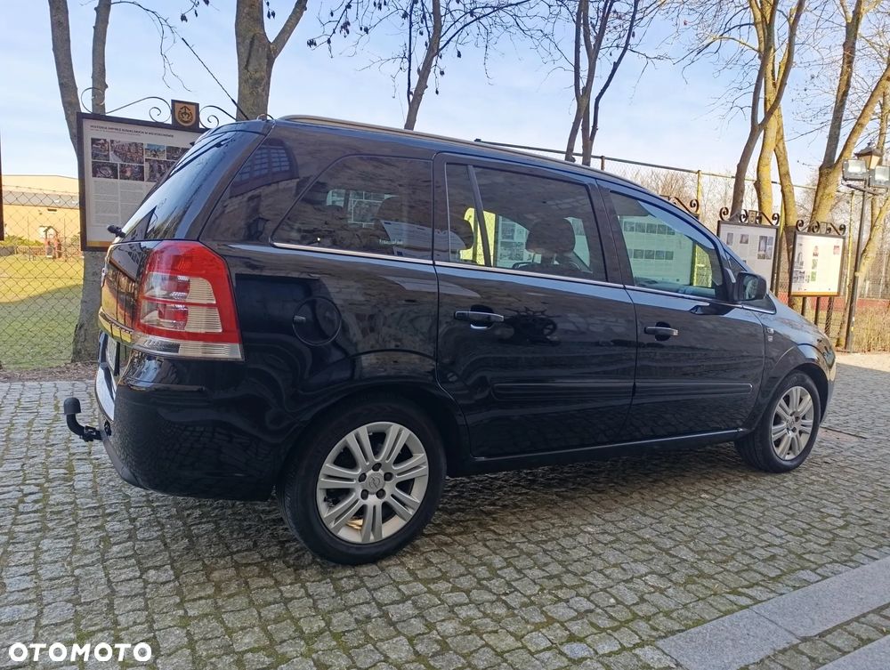 Opel Zafira 1.8 Edition 111 Jahre - 13