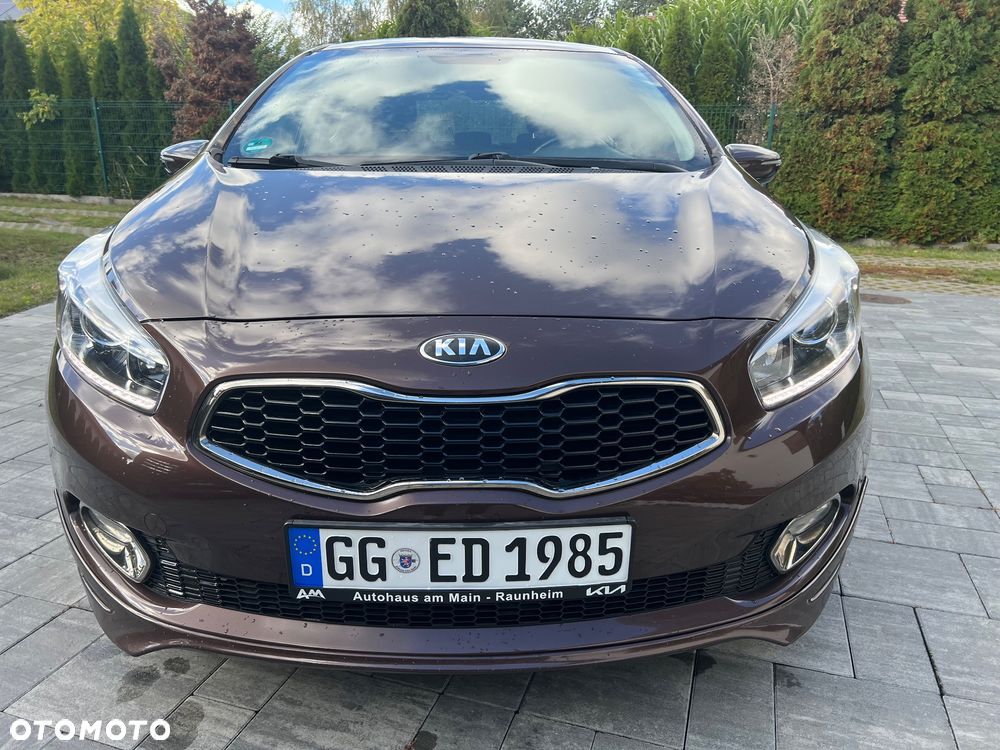 Kia Ceed 1.6 GDI ISG Dream-Team Edition - 6