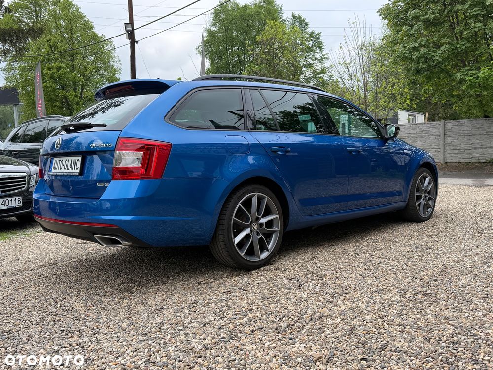 Skoda Octavia 2.0 TDI DSG RS - 6