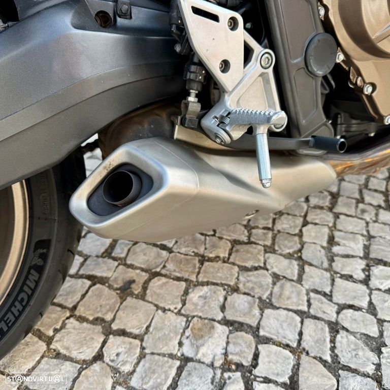 Honda CB 650 RA - 12