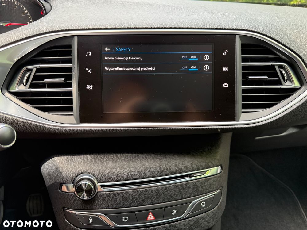 Peugeot 308 PureTech 130 GPF Stop & Start Allure Pack - 18