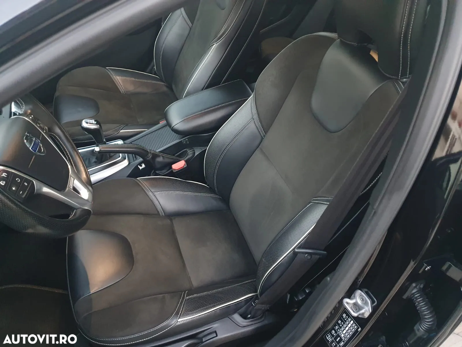 Volvo V40 D4 Rdesign - 13