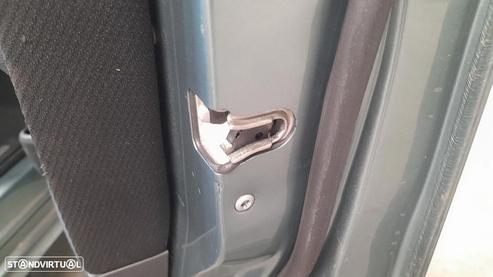 Fechadura / fecho porta frente direito MERCEDES-BENZ Classe A (W169) - 1