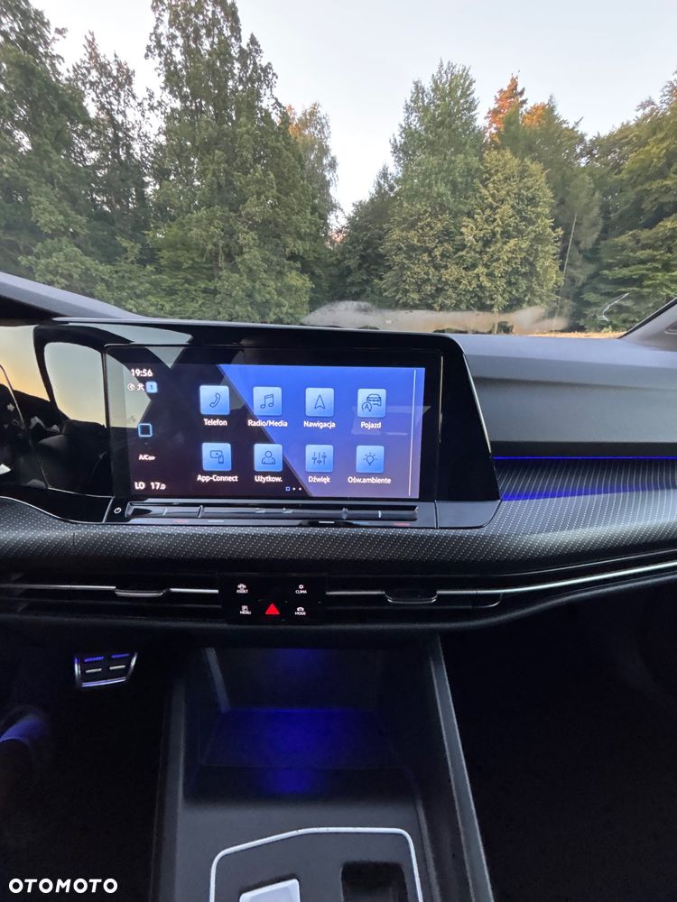 Volkswagen Golf 1.5 eTSI OPF DSG R-Line - 23