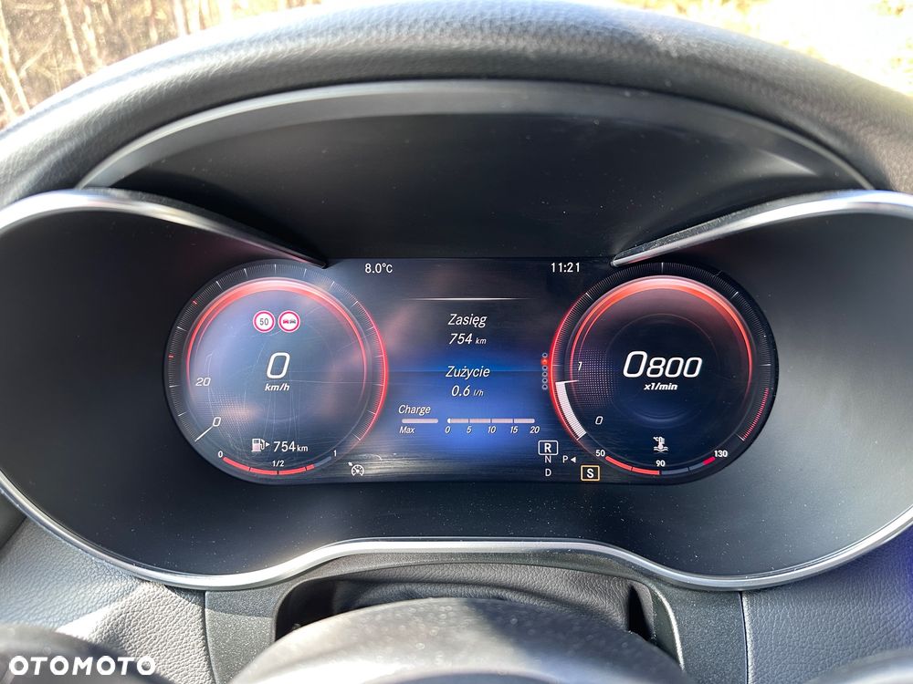 Mercedes-Benz GLC 200 d 4Matic 9G-TRONIC AMG Line Plus - 23