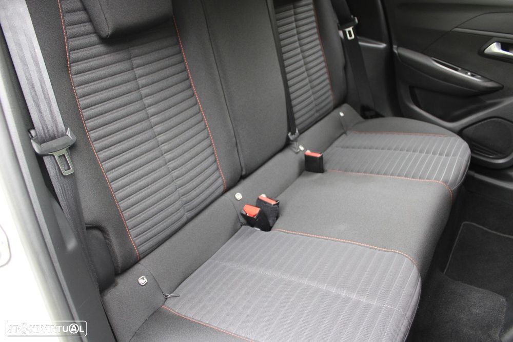 Peugeot 208 1.2 PureTech Active Pack - 21