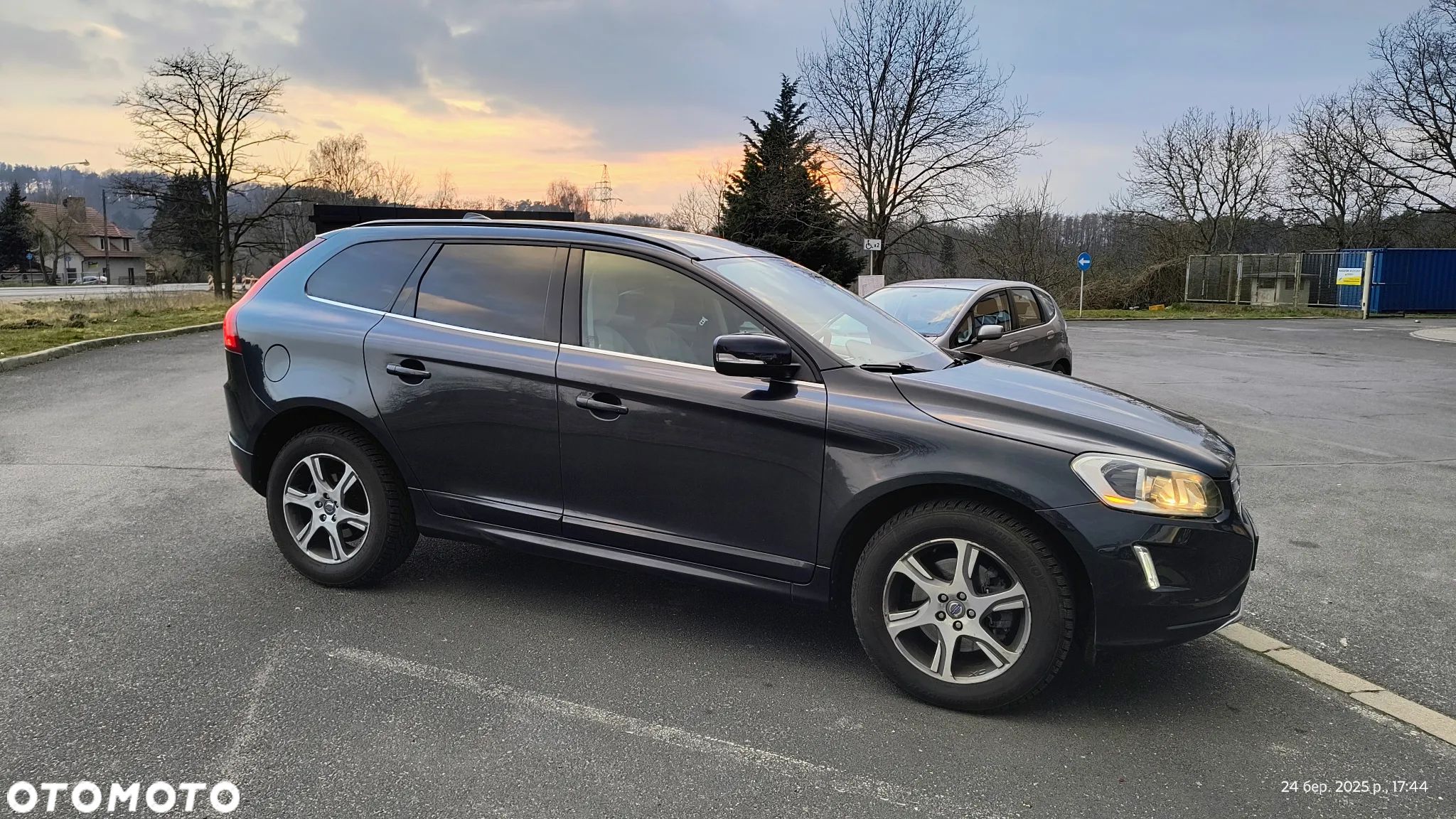 Volvo XC 60 D4 Geartronic Momentum - 1