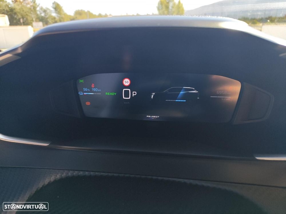 Peugeot e-2008 54 kWh Allure - 15