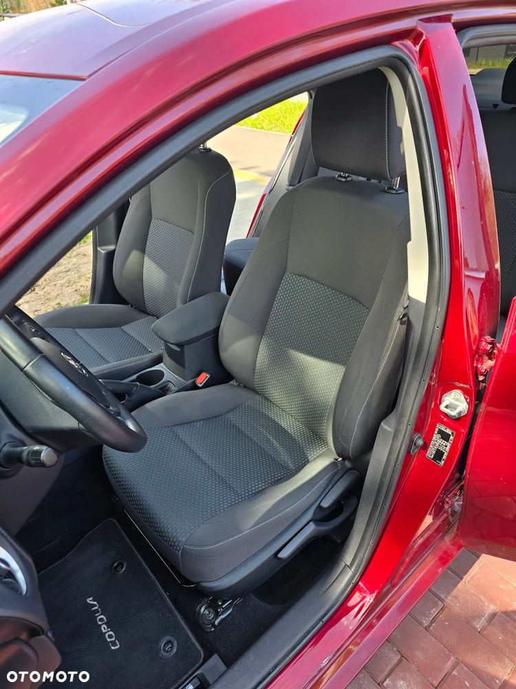 Toyota Corolla 1.6 Premium - 21