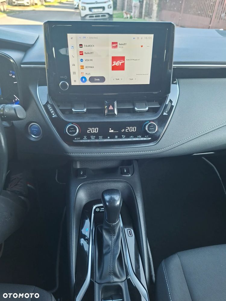 Toyota Corolla 2.0 Hybrid Comfort - 19