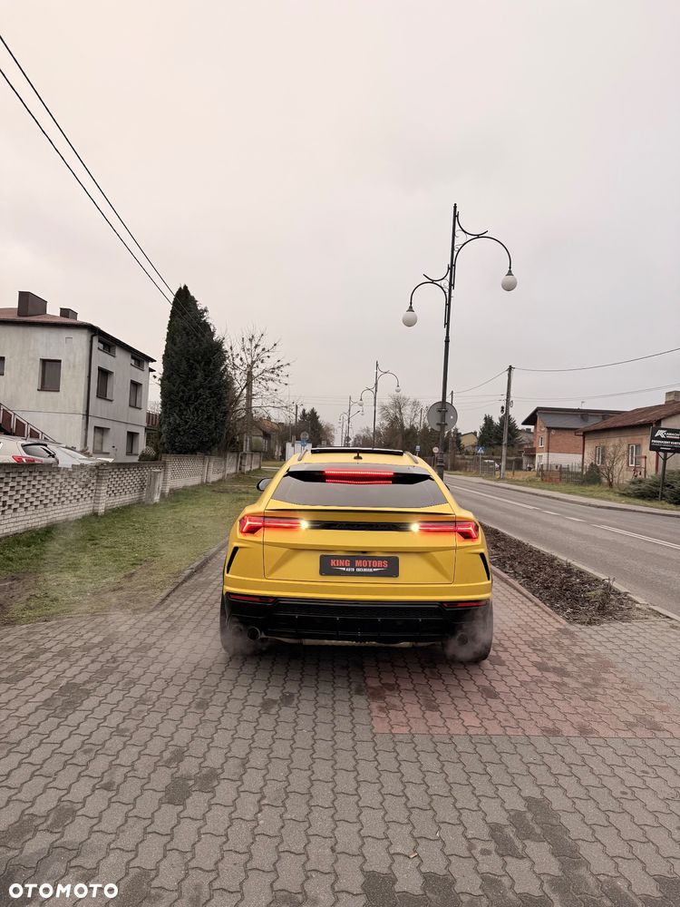 Lamborghini Urus - 25