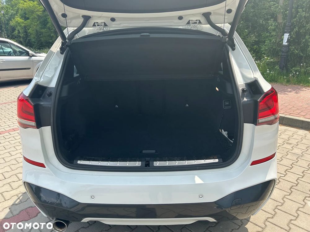 BMW X1 sDrive18i - 8