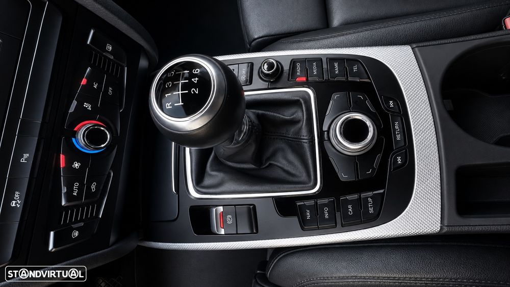 Audi A4 Allroad 2.0 TDI quattro Exclusive — fotografia 29