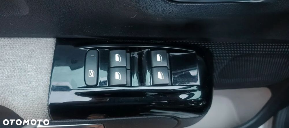 Citroën C3 1.2 PureTech Shine - 27