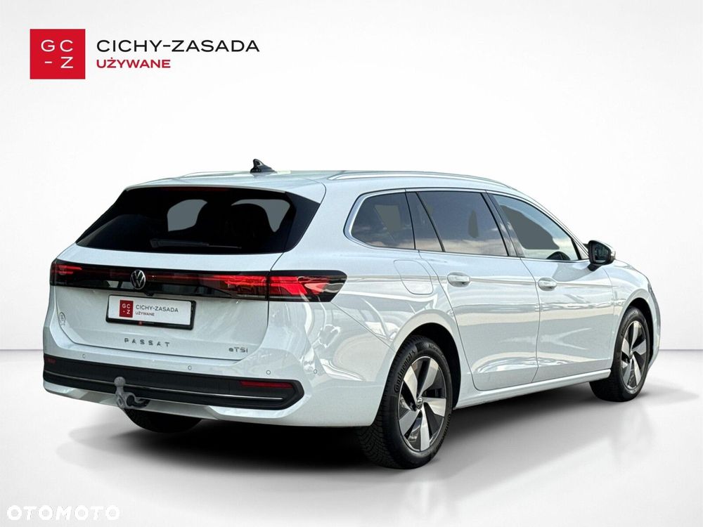 Volkswagen Passat - 5