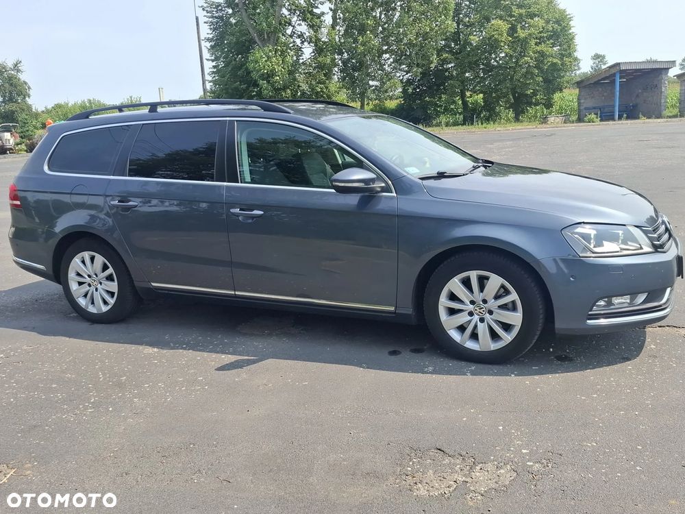 Volkswagen Passat 2.0 TDI DSG BlueMotion Technology Comfortline - 11