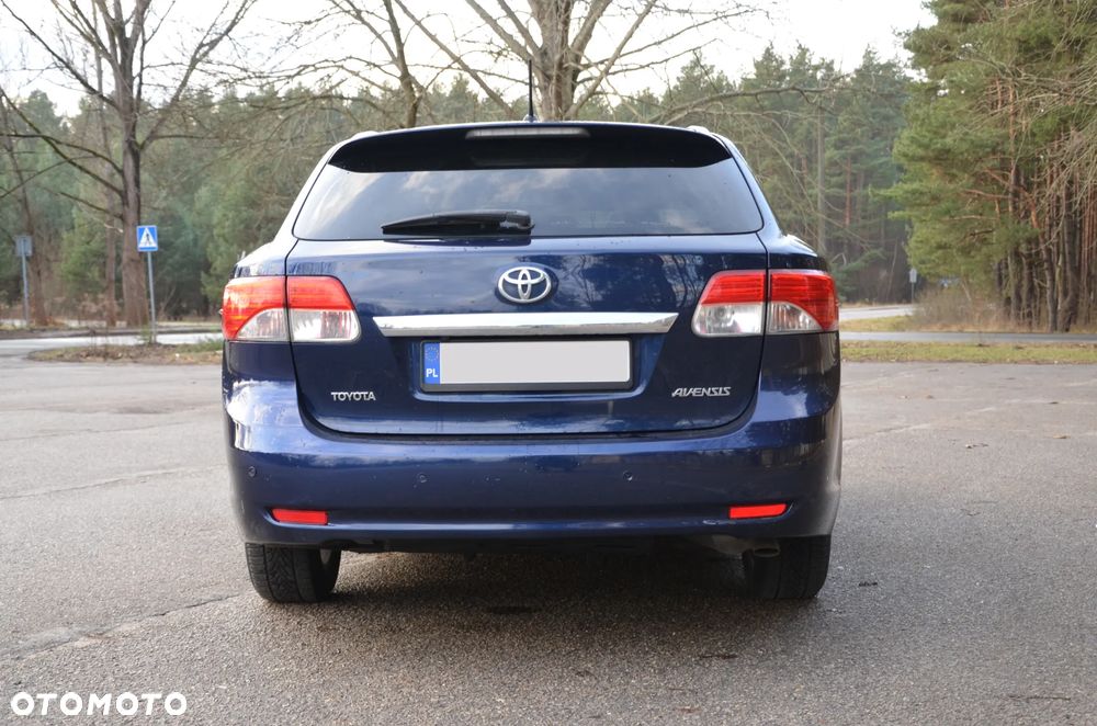 Toyota Avensis 2.0 D-4D Sol - 4