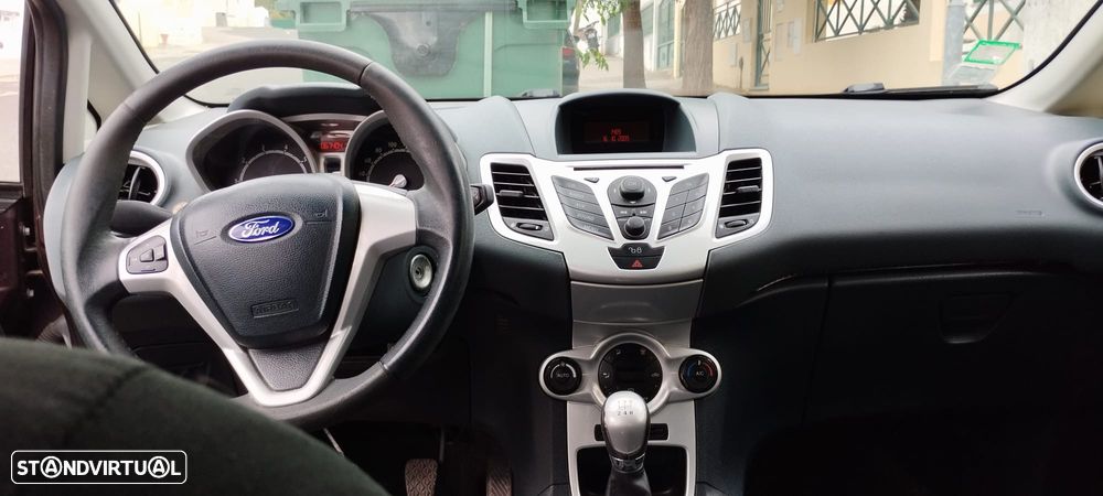 Ford Fiesta 1.25 Trend - 4