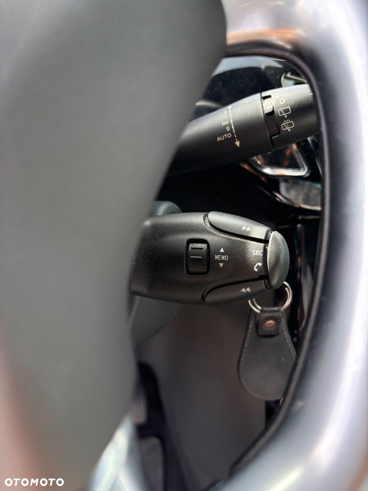 Citroën DS3 1.6 HDi SoChic - 28
