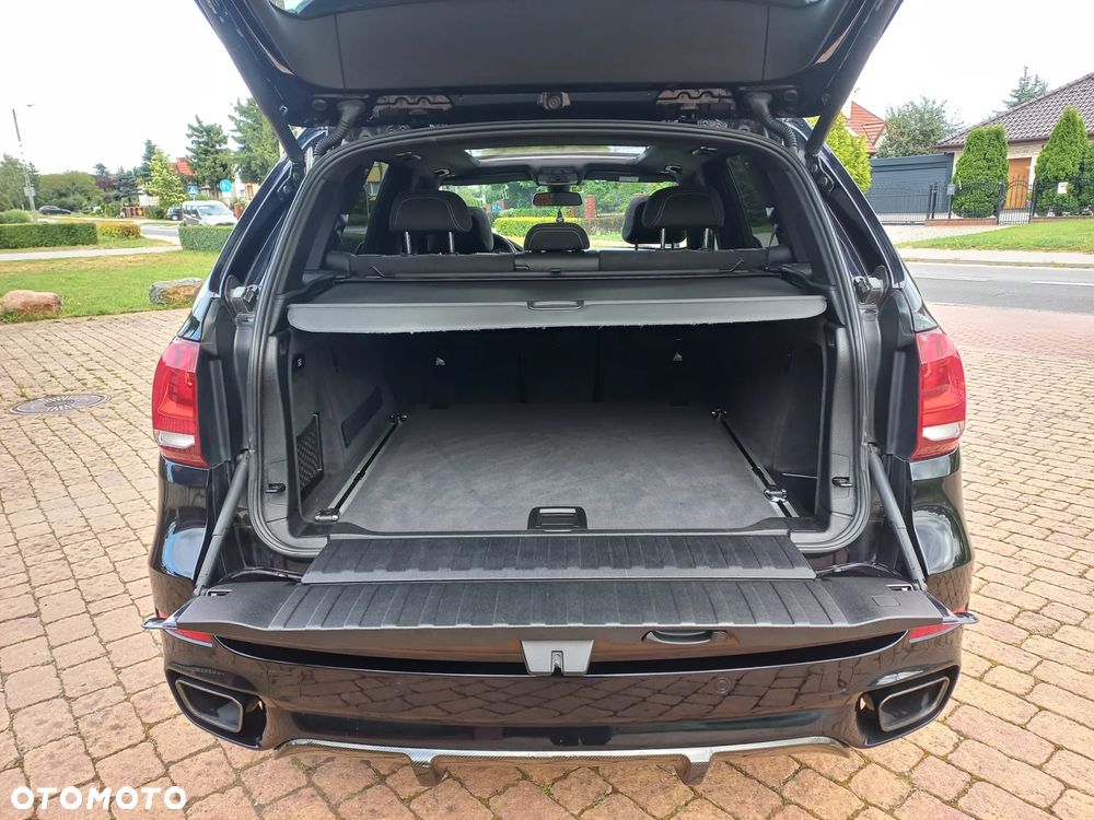 BMW X5 M M50d - 22