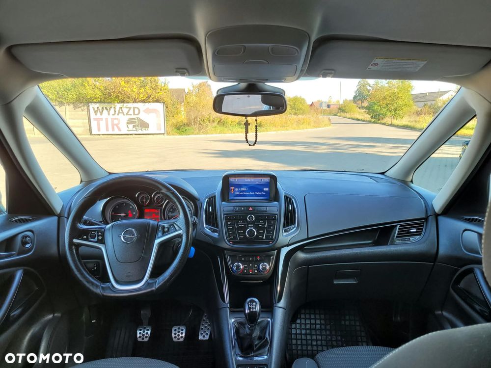 Opel Zafira - 18