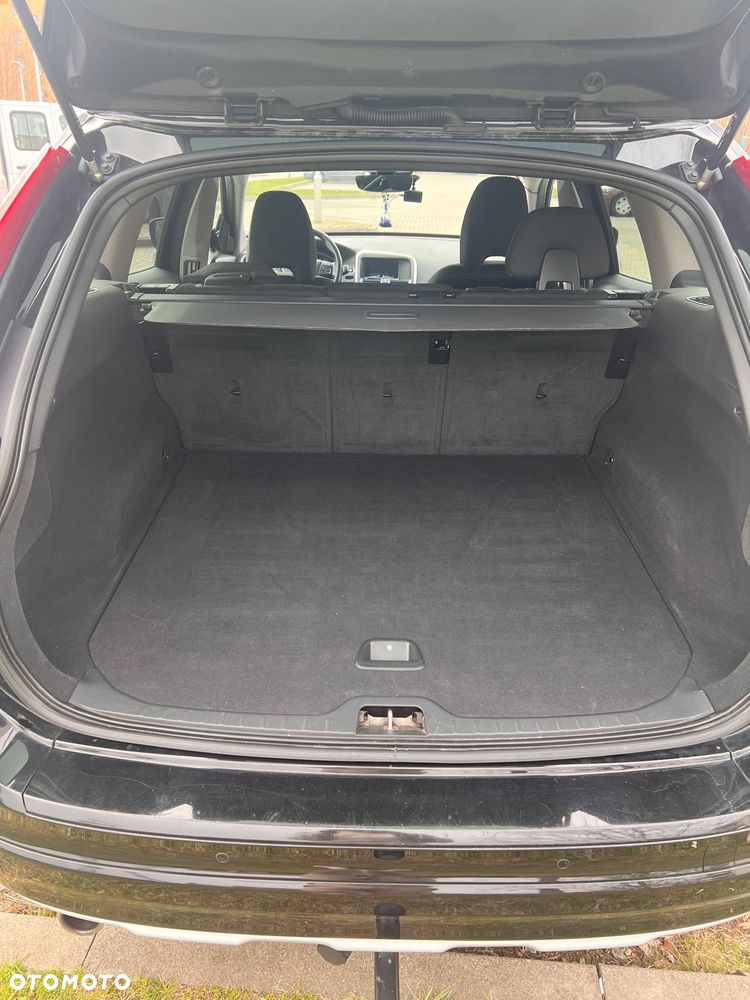 Volvo XC 60 D3 Drive-E Momentum - 13
