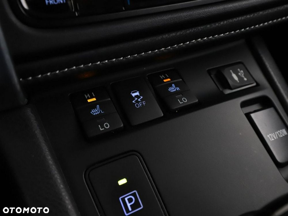 Toyota Auris Hybrid 135 Active - 28
