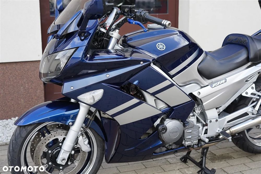 Yamaha FJR - 28