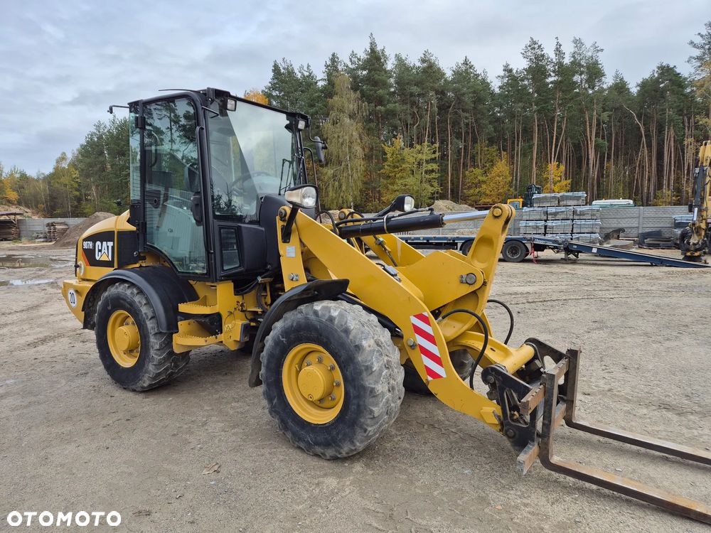 Caterpillar 907H2 - 7