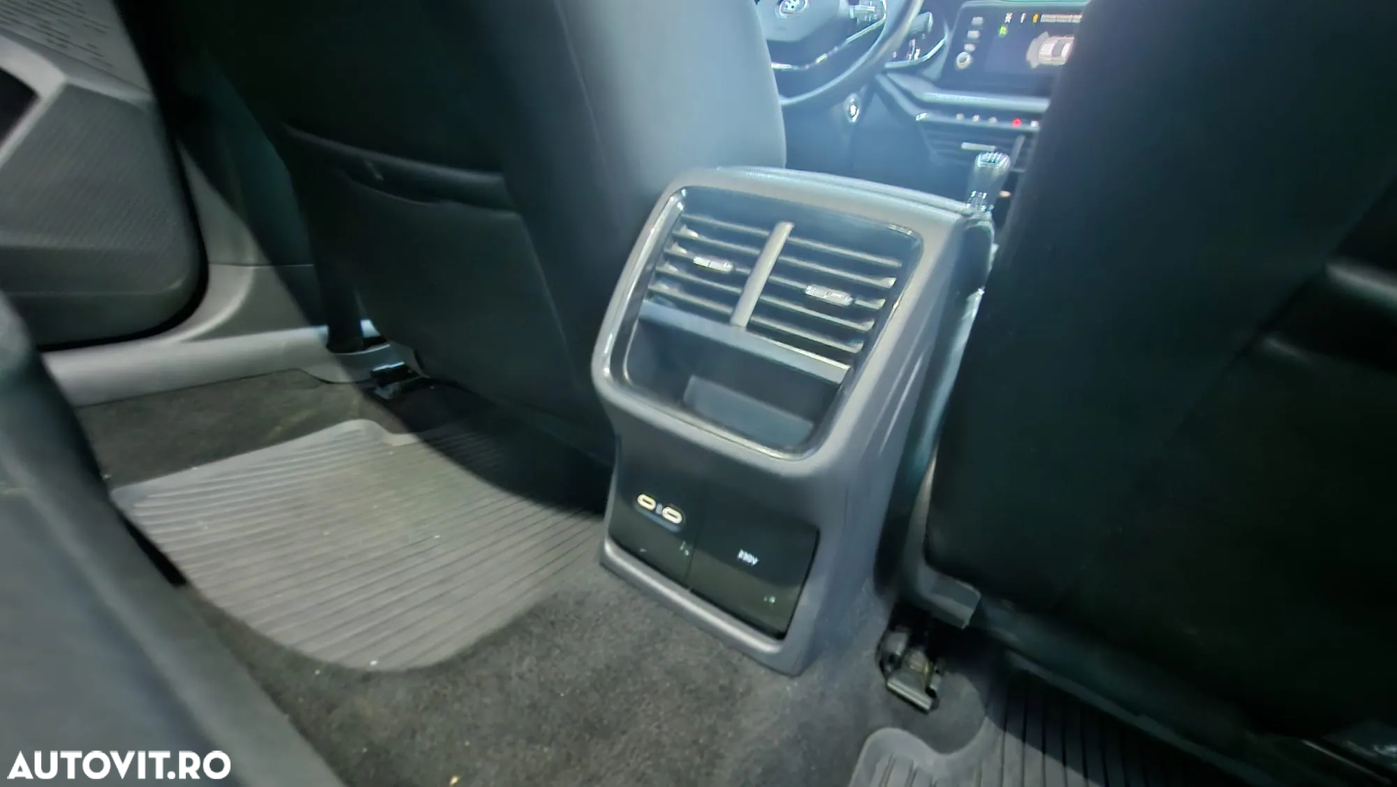 Skoda Octavia 2.0 TDI Style - 28