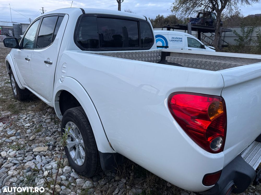 Mitsubishi L200 Pick Up 4x4 Autm. Intense Double Cab - 13