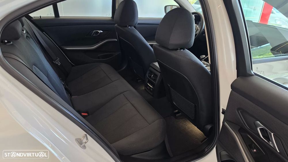 BMW 330 e Line Sport Auto - 49
