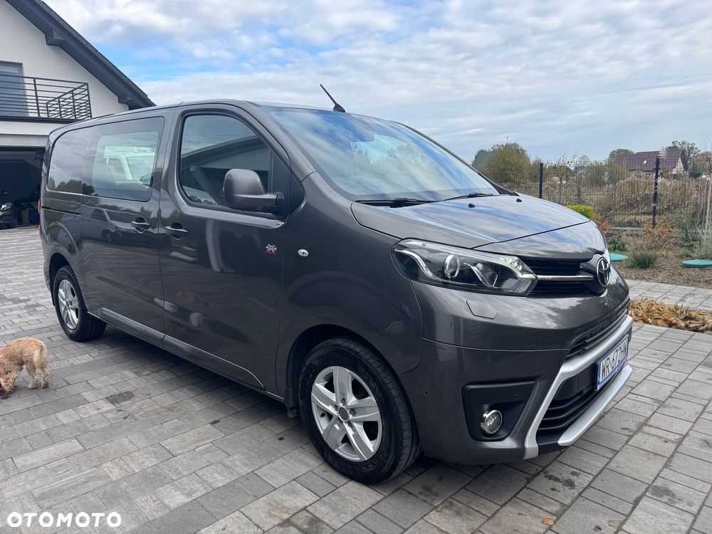 Toyota Dangel Proace - 2