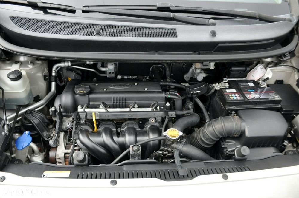 Kia Venga - 38