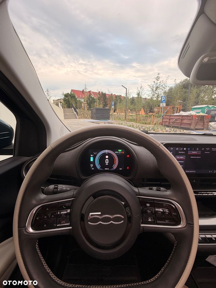 Fiat 500e 42 kWh La Prima - 9