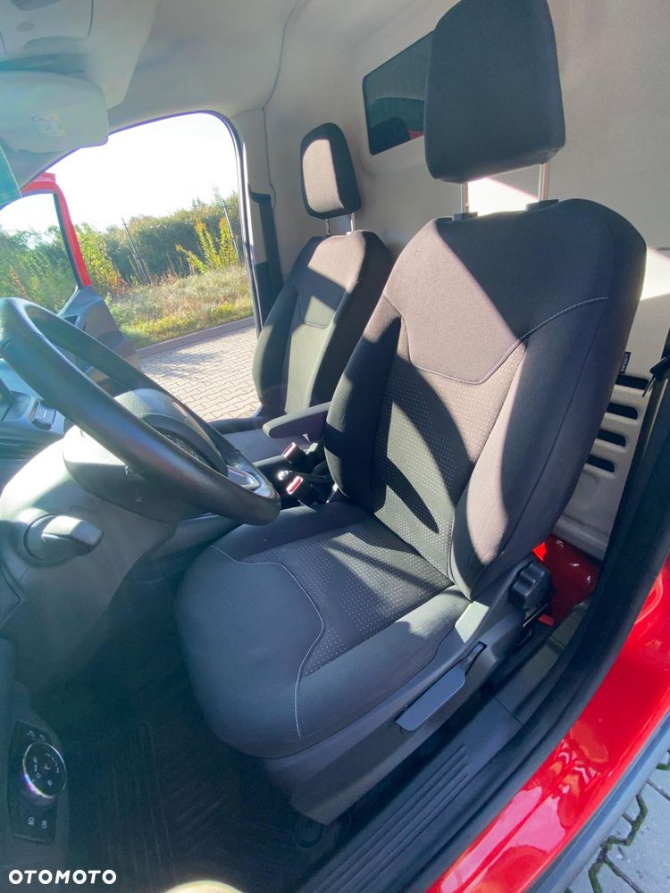 Ford Transit Courier - 9