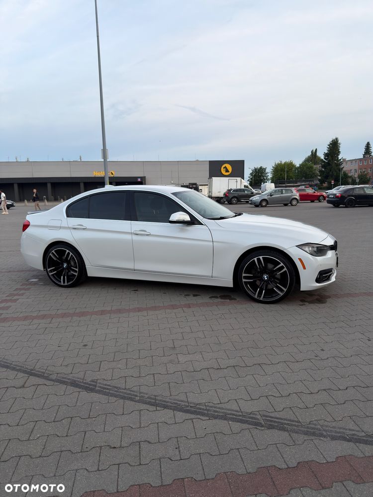 BMW Seria 3 330i Sport Line Shadow sport - 4