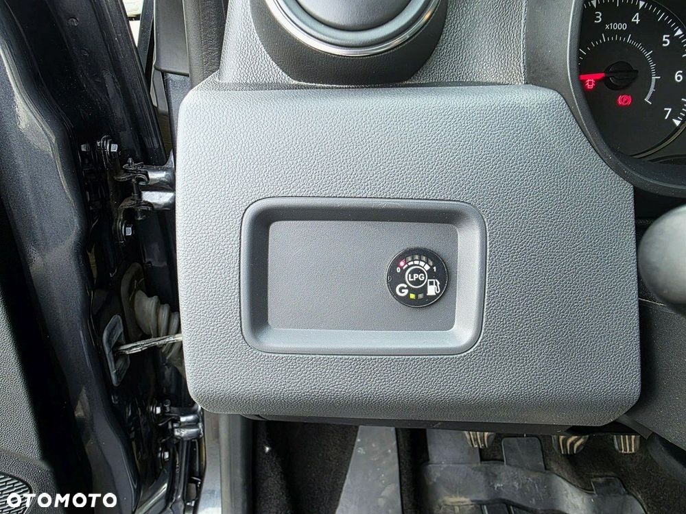 Dacia Duster 1.6 SCe Comfort - 22