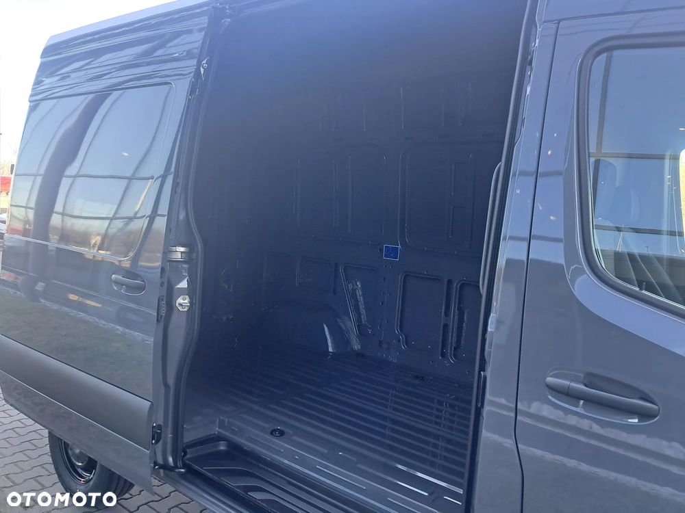 Mercedes-Benz Sprinter 317 CDI Furgon PRO standard  3665 mm L2H2 - 15