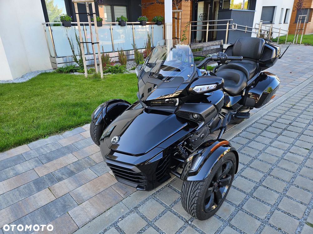 Can-Am Spyder - 1