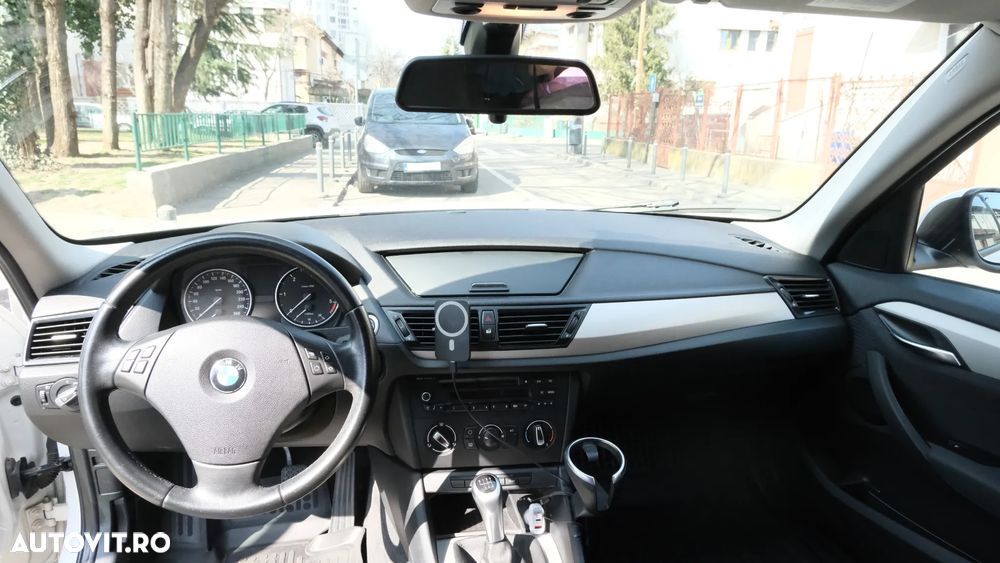BMW X1 xDrive18d - 17