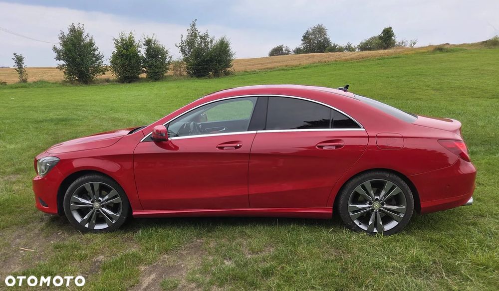 Mercedes-Benz CLA 200 Urban - 9