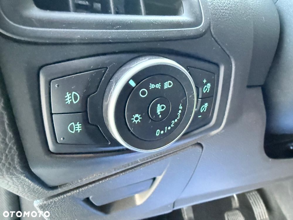 Ford Focus SW 1.0 EcoBoost S&S COOL&CONNECT - 20